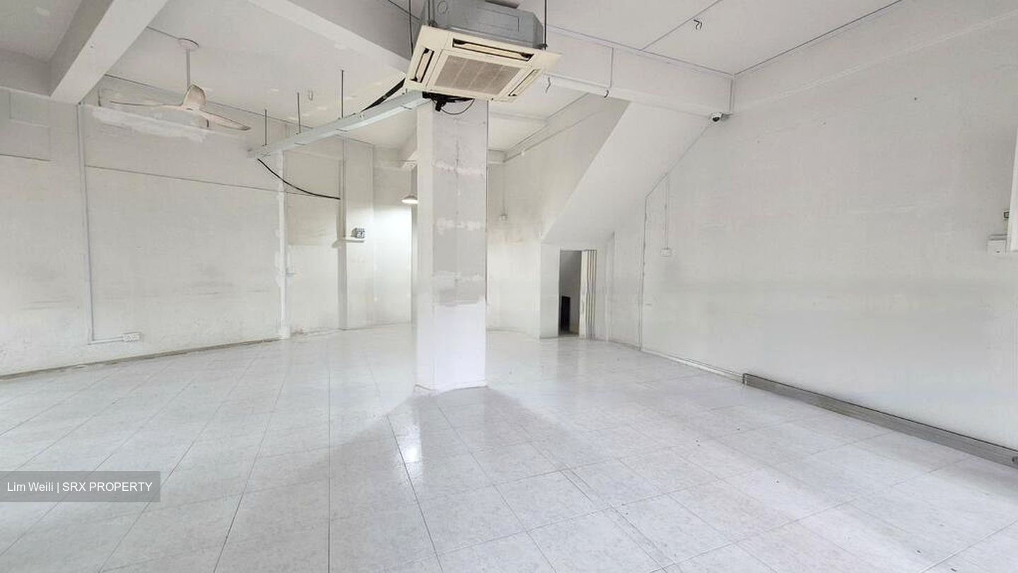 262 JURONG EAST STREET 24 (D22), Shop House #485462511